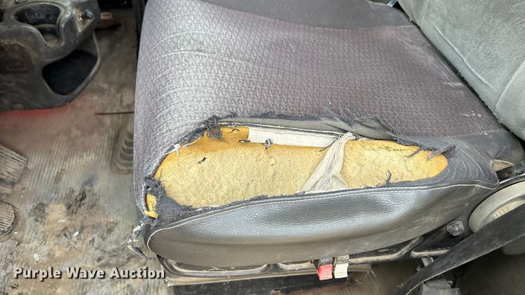 image for item FC1531 2003 Kenworth T800 semi truck