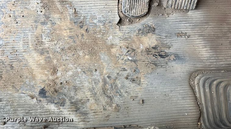 image for item FC1531 2003 Kenworth T800 semi truck