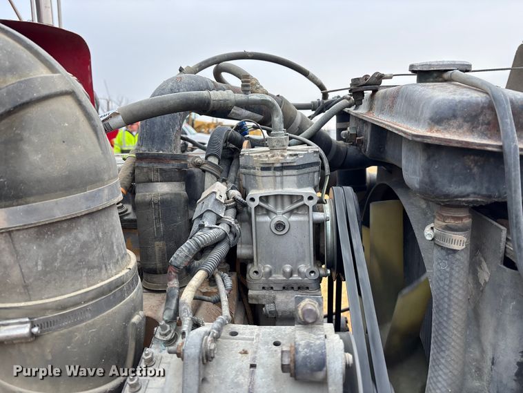 image for item FC1531 2003 Kenworth T800 semi truck