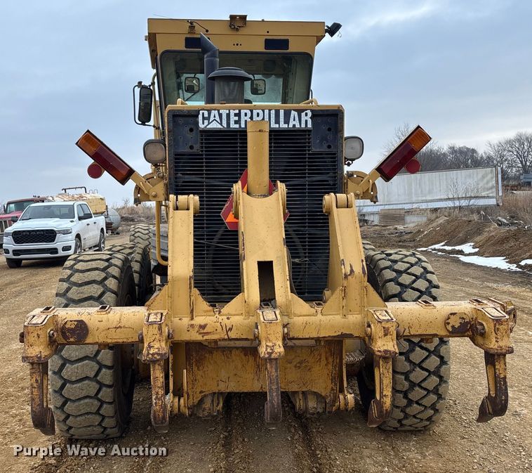 image for item FC1532 2001 Caterpillar 143H motor grader