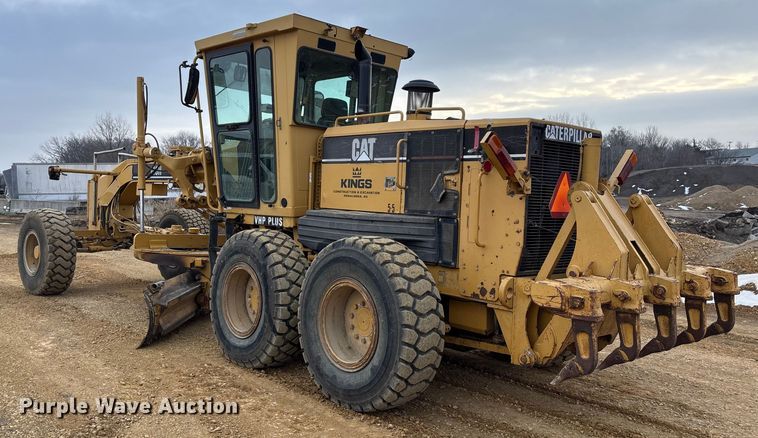image for item FC1532 2001 Caterpillar 143H motor grader