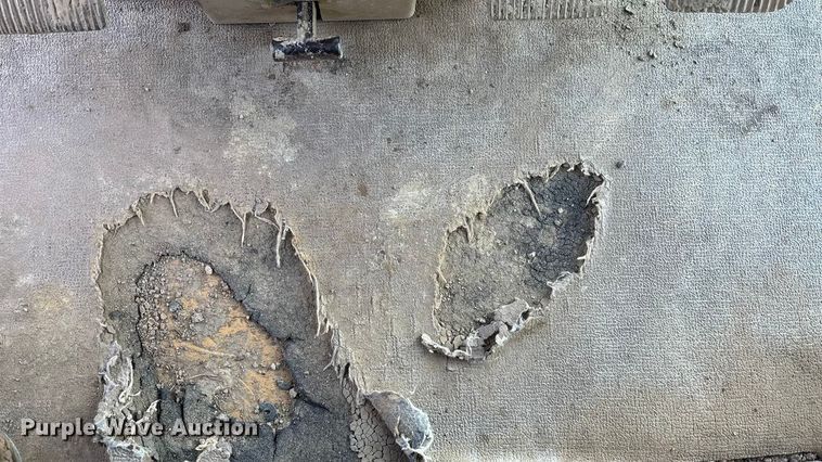 image for item FC1532 2001 Caterpillar 143H motor grader