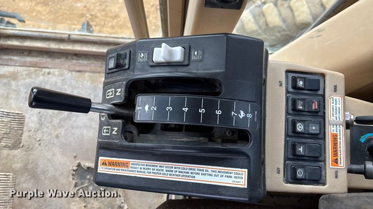 image for item FC1532 2001 Caterpillar 143H motor grader