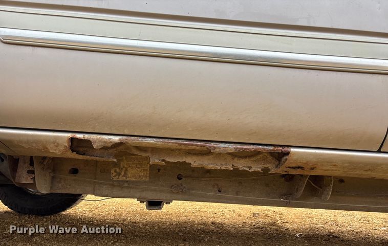 image for item FC1533 2005 Chevrolet Silverado 2500HD Crew Cab pickup truck