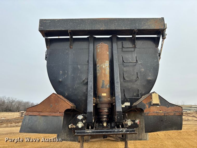 image for item FC1534 2003 Ranch end dump trailer