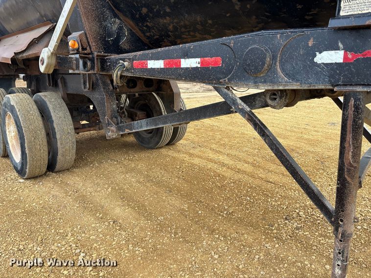 image for item FC1534 2003 Ranch end dump trailer