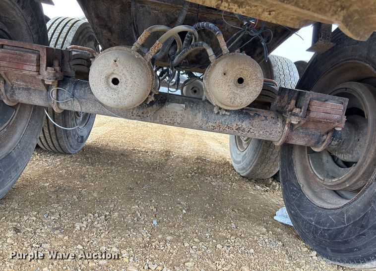 image for item FC1534 2003 Ranch end dump trailer