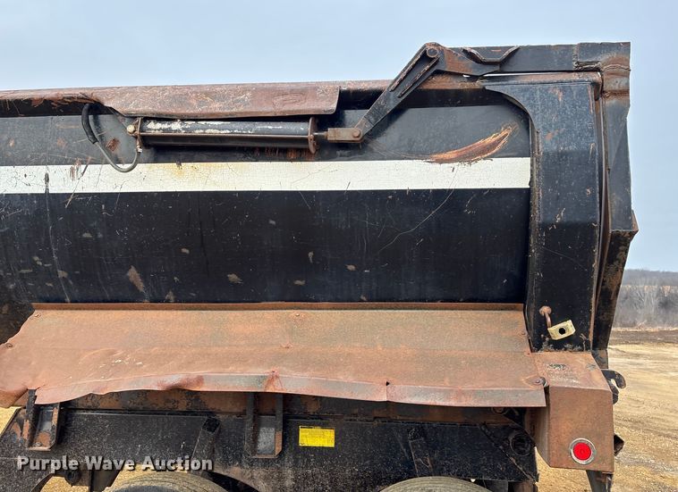 image for item FC1534 2003 Ranch end dump trailer