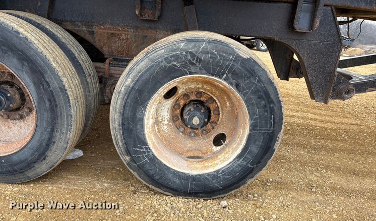 image for item FC1534 2003 Ranch end dump trailer