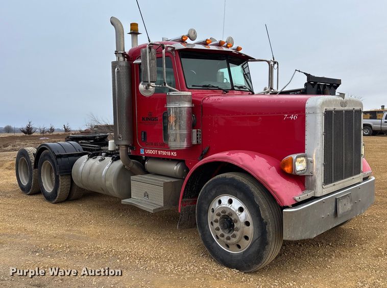 image for item FC1535 2006 Peterbilt 379 semi truck