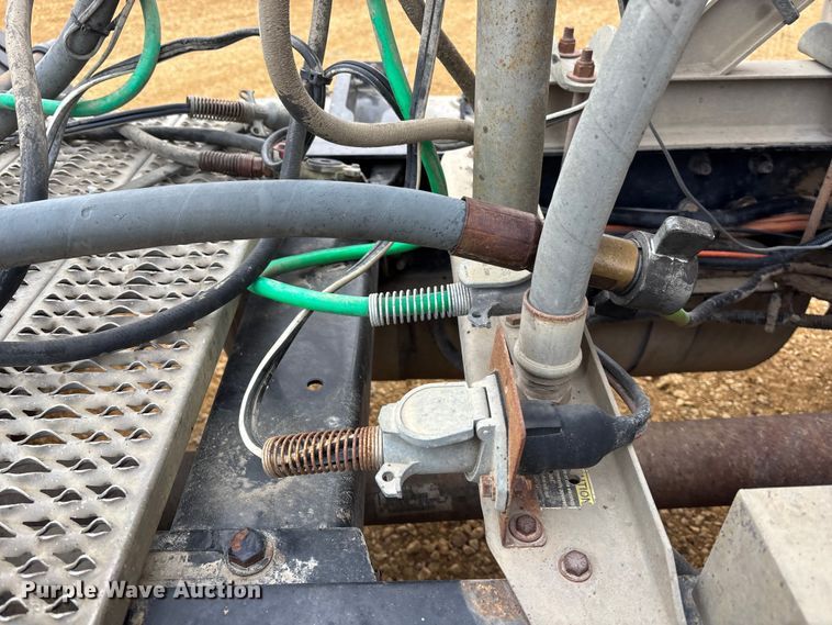 image for item FC1535 2006 Peterbilt 379 semi truck