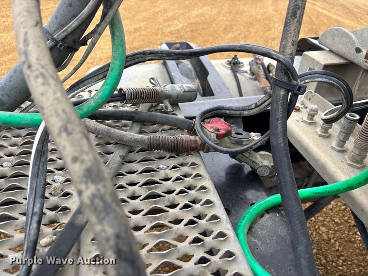 image for item FC1535 2006 Peterbilt 379 semi truck