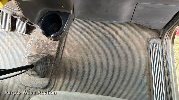 image for item FC1535 2006 Peterbilt 379 semi truck