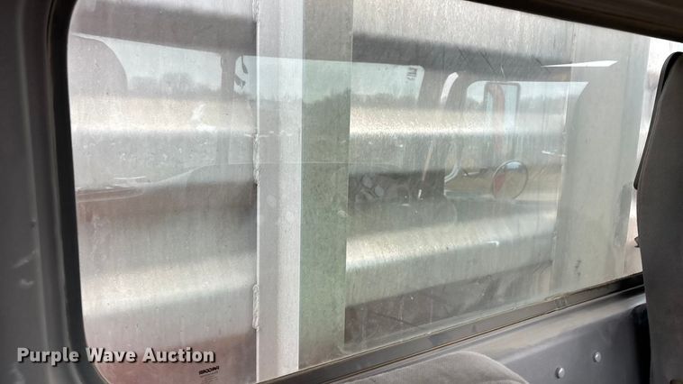 image for item FC1535 2006 Peterbilt 379 semi truck