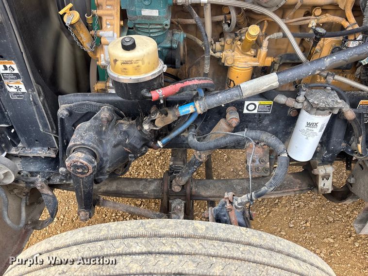 image for item FC1535 2006 Peterbilt 379 semi truck