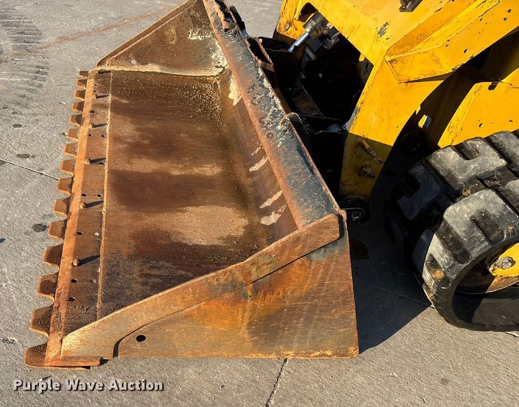 image for item FG0069 2022 Caterpillar 299D3 tracked skid steer loader