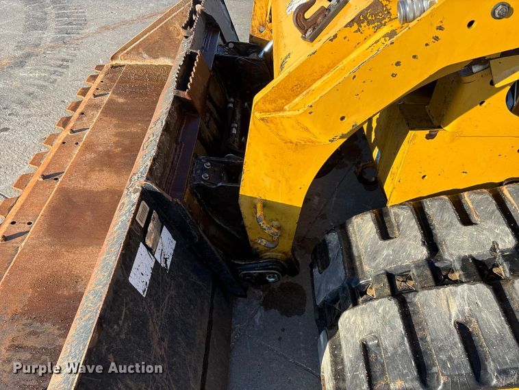 image for item FG0069 2022 Caterpillar 299D3 tracked skid steer loader