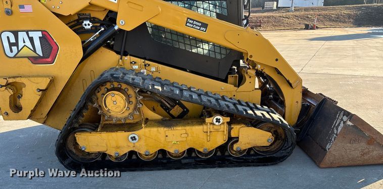 image for item FG0069 2022 Caterpillar 299D3 tracked skid steer loader