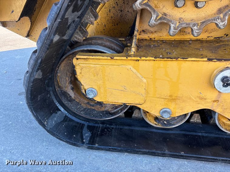 image for item FG0069 2022 Caterpillar 299D3 tracked skid steer loader