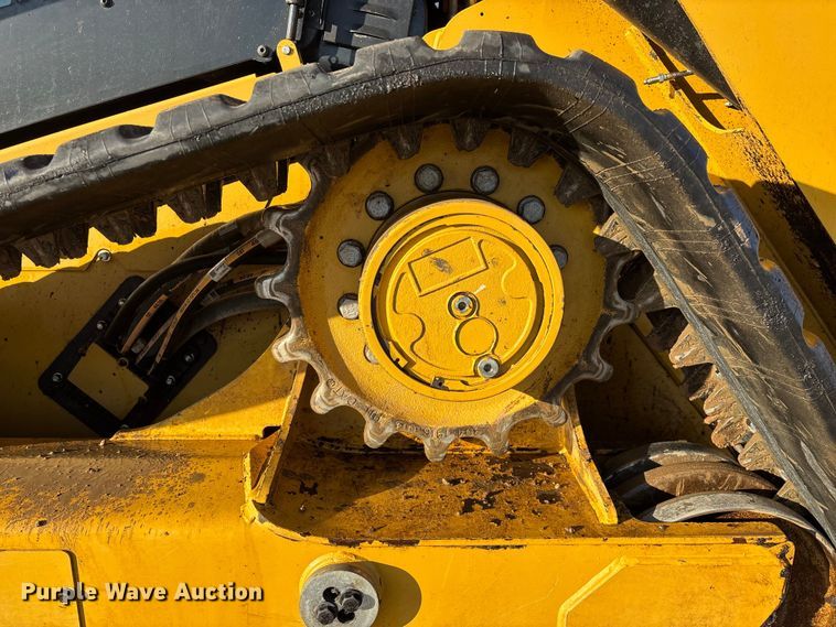 image for item FG0069 2022 Caterpillar 299D3 tracked skid steer loader