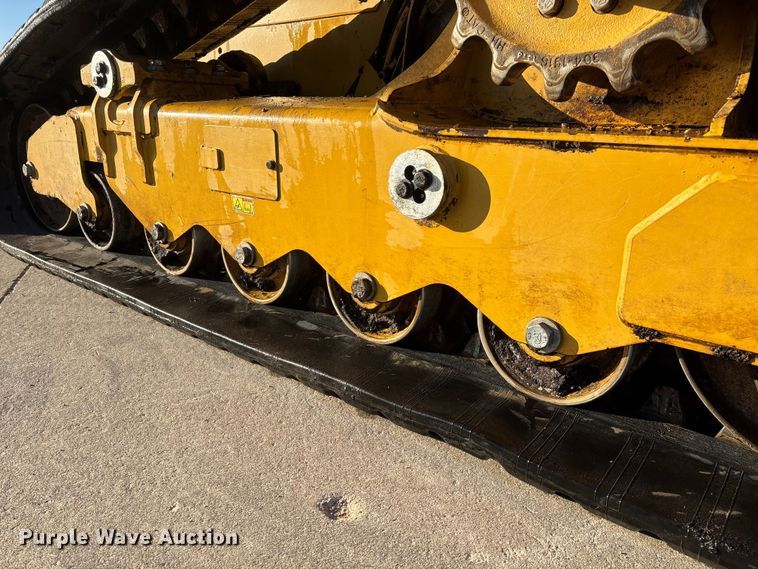 image for item FG0069 2022 Caterpillar 299D3 tracked skid steer loader