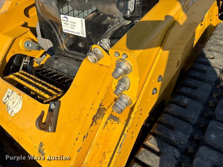 image for item FG0069 2022 Caterpillar 299D3 tracked skid steer loader