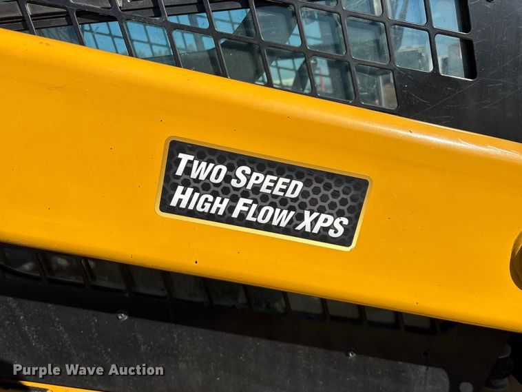 image for item FG0069 2022 Caterpillar 299D3 tracked skid steer loader