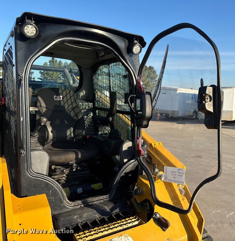 image for item FG0069 2022 Caterpillar 299D3 tracked skid steer loader