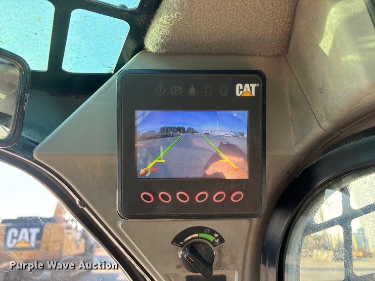 image for item FG0069 2022 Caterpillar 299D3 tracked skid steer loader