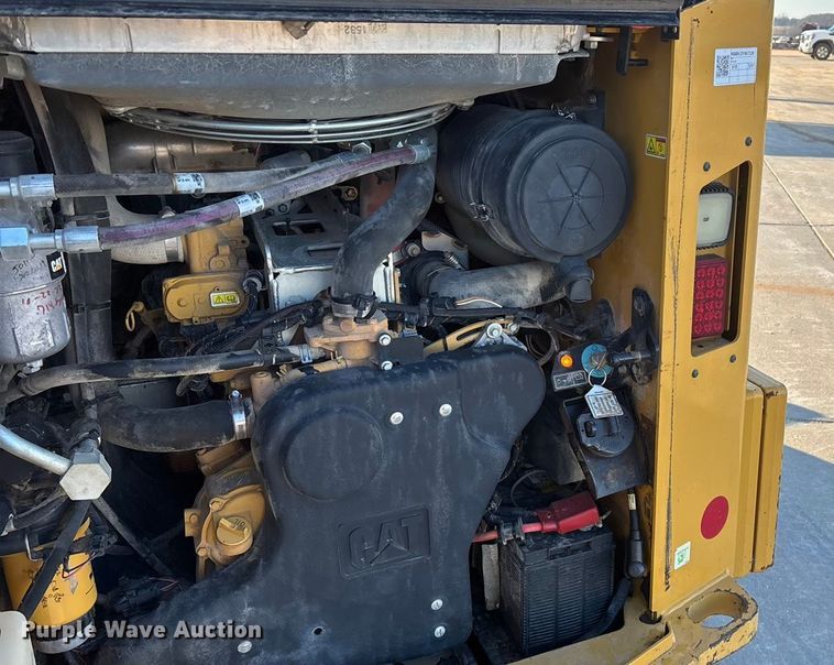 image for item FG0069 2022 Caterpillar 299D3 tracked skid steer loader