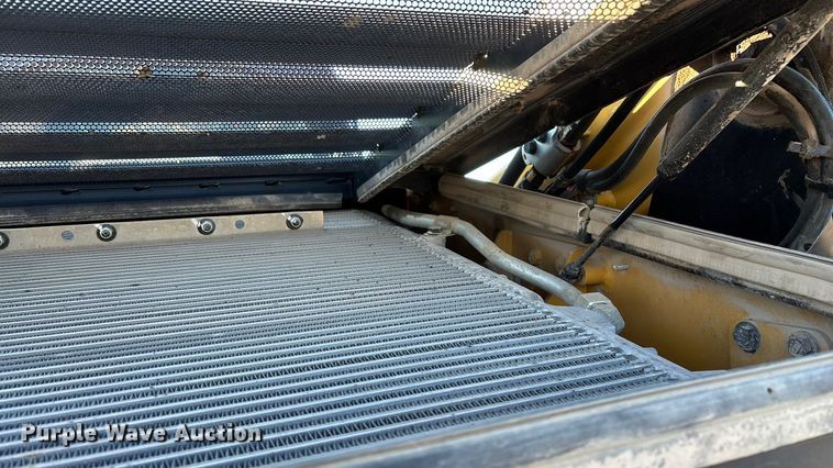 image for item FG0069 2022 Caterpillar 299D3 tracked skid steer loader