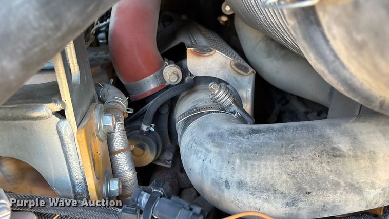 image for item FG0069 2022 Caterpillar 299D3 tracked skid steer loader