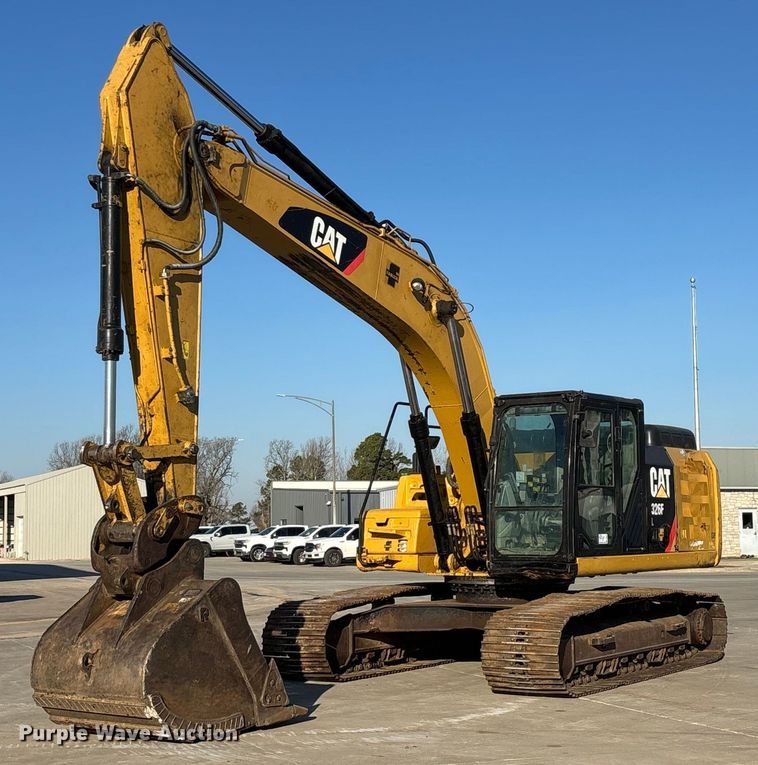 image for item FG0070 2015 Caterpillar 326FL excavator