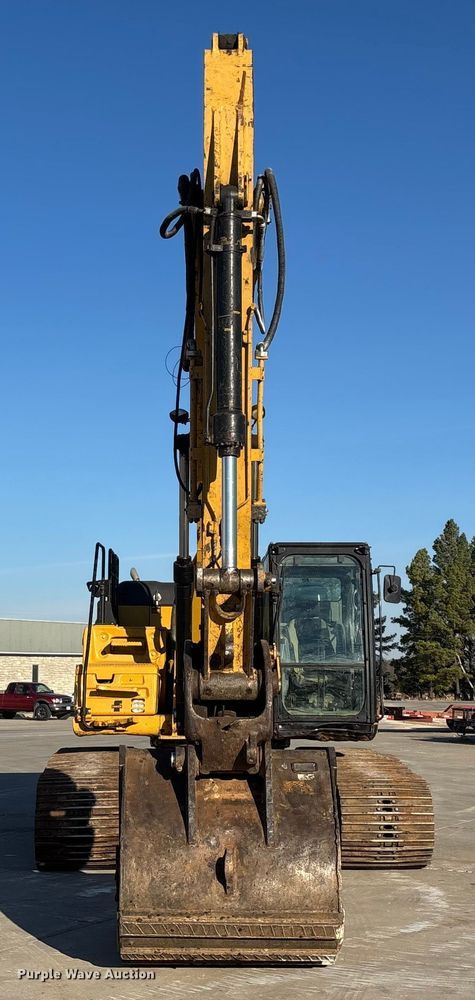 image for item FG0070 2015 Caterpillar 326FL excavator