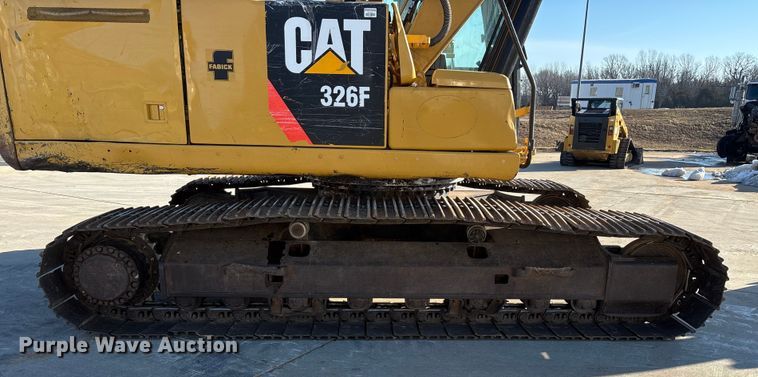 image for item FG0070 2015 Caterpillar 326FL excavator