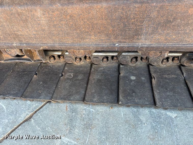 image for item FG0070 2015 Caterpillar 326FL excavator