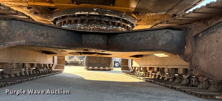 image for item FG0070 2015 Caterpillar 326FL excavator