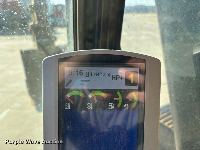 image for item FG0070 2015 Caterpillar 326FL excavator