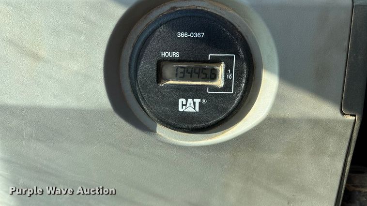 image for item FG0070 2015 Caterpillar 326FL excavator