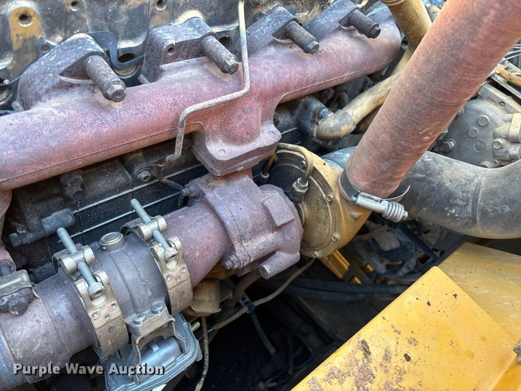 image for item FG0070 2015 Caterpillar 326FL excavator