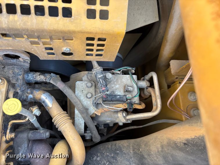 image for item FG0070 2015 Caterpillar 326FL excavator