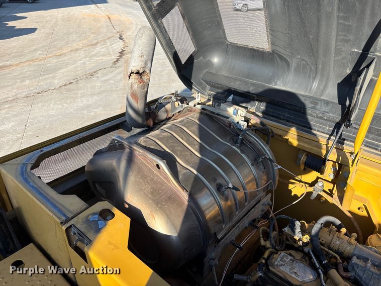 image for item FG0070 2015 Caterpillar 326FL excavator