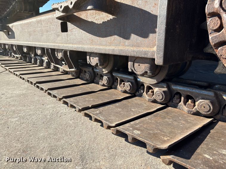 image for item FG0070 2015 Caterpillar 326FL excavator