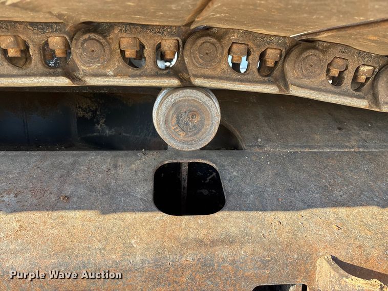 image for item FG0070 2015 Caterpillar 326FL excavator