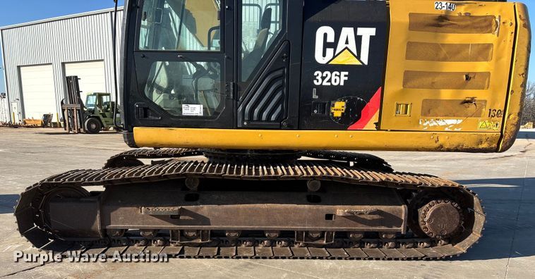 image for item FG0070 2015 Caterpillar 326FL excavator