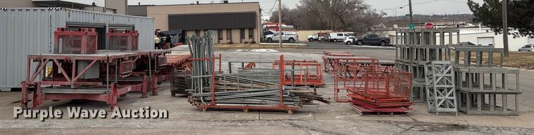 image for item FG2630 EZ Scaffold Twin Mast Climber climbing scaffolding