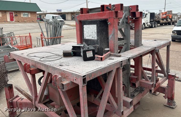 image for item FG2630 EZ Scaffold Twin Mast Climber climbing scaffolding