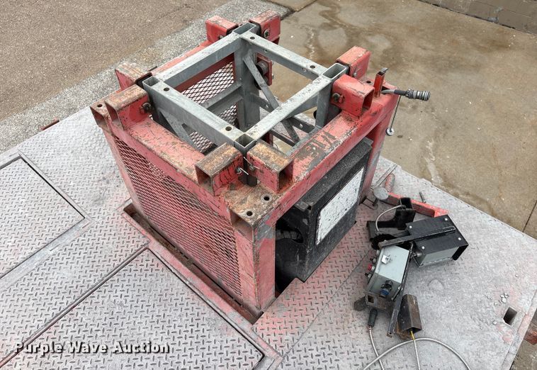 image for item FG2630 EZ Scaffold Twin Mast Climber climbing scaffolding