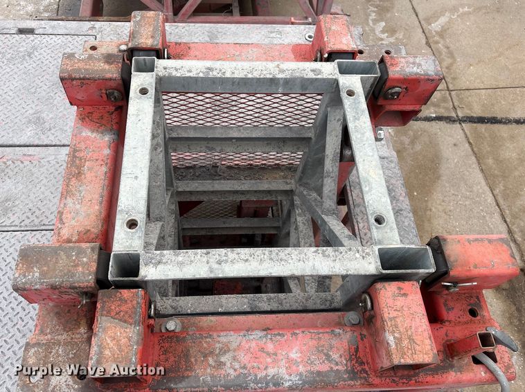 image for item FG2630 EZ Scaffold Twin Mast Climber climbing scaffolding