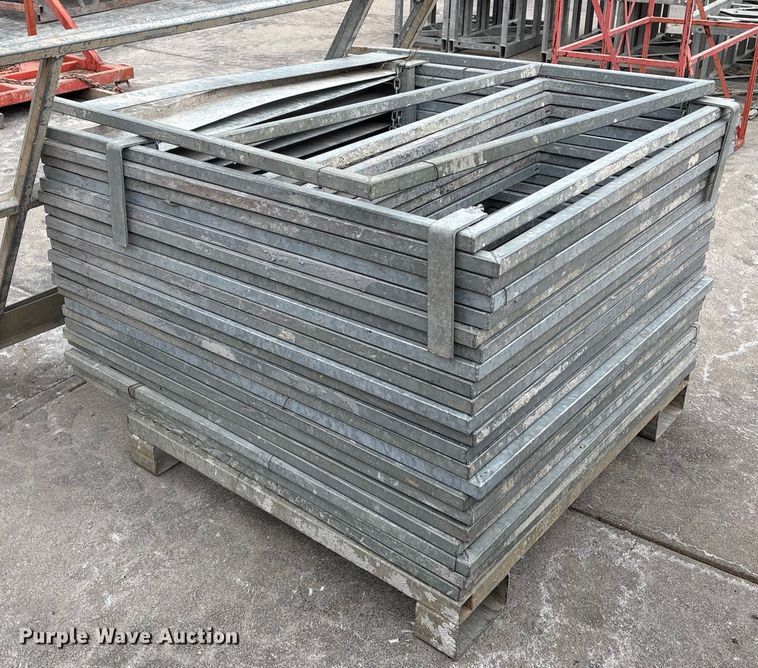 image for item FG2630 EZ Scaffold Twin Mast Climber climbing scaffolding